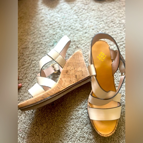 San Marina wedges - Picture 1 of 4